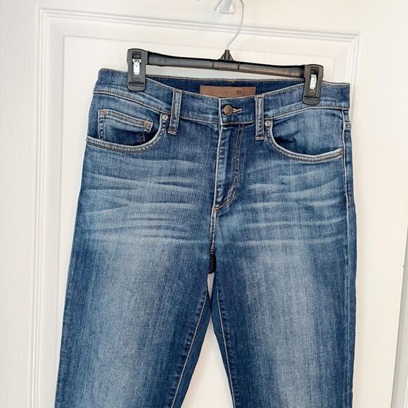 Joe's Hi Waisted Straight Leg Distressed Whiskering Faded Pocket Stretch Jeans - Picture 4 of 12